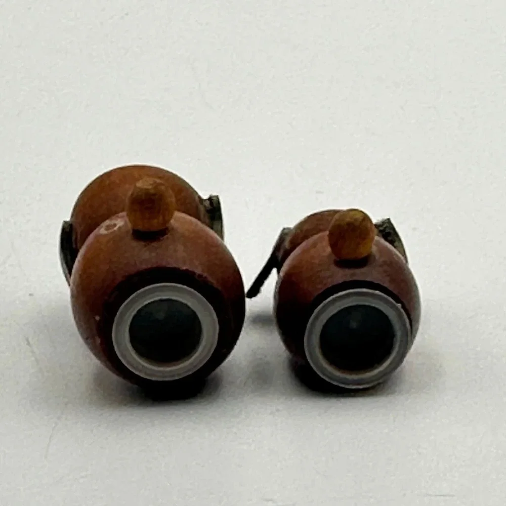 Vintage wooden‎ salt and pepper shakers dog puppy